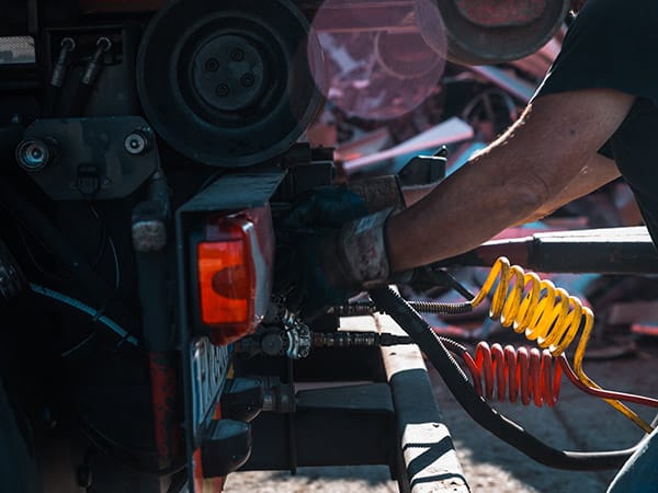 Ditta-recupero-rottami-industriali-milano