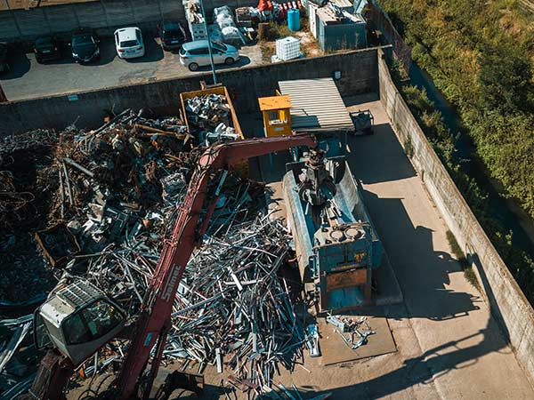 Recupero-e-cernita-materiali-industriali-milano