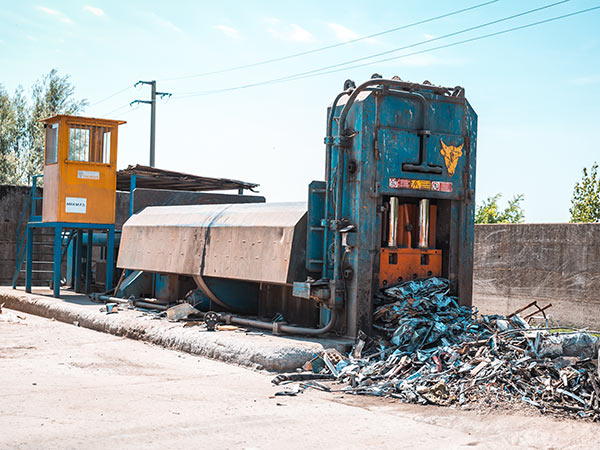 Riduzione-volumetrica-inerti-e-macchinari-industriali-milano